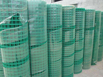 浸塑<a href=http://www.jngl8.com target='_blank'>電焊網(wǎng)</a>浸塑前表面預(yù)處理的關(guān)鍵步驟